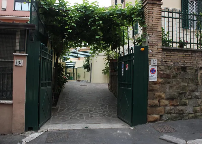 Hotel Casa per Ferie Beato Rosaz Roma